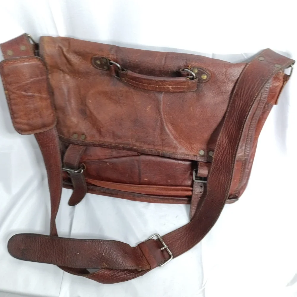 Komals Passion Leather Messenger Bag Brown Laptop Shoulder Bag Satchel 15x11 s9
